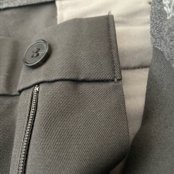 NWT DOCKERS Workday Khaki Classic Fit - Picture 3 of 8